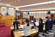 파주시의회 의장에 이성철· 부의장에 윤희정 의원 선출