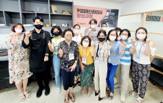 부천시 인생이모작지원센터, 신중년 커피머신관리사 1급 과정 교육 호응