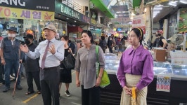 부천상동시장, 문화관광형시장 육성사업단 활용 손님 눈길· 발길 끈다