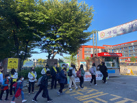 부천 수주초, 등굣길 교통지도·학교폭력 예방 캠페인