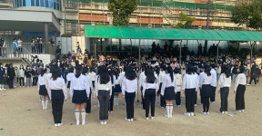 안양호성  환호성 합창부의 등굣길 음악회 열어