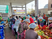 하남 덕풍2동 새마을협·부녀회,  텃밭 직접 재배 배추로 김장 1300㎏ 담가 전달