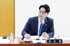 김도현 안양시의원,  댕리단길 지명동판에 친일반민족 역사기록해야 주장