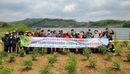 안성 삼죽면, 덕산저수지 둘레길 나무 1400주심기  실시
