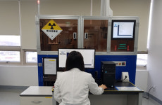 전국 활어 35% 유통 연안부두 고작 3명으로 방사능 막으라니