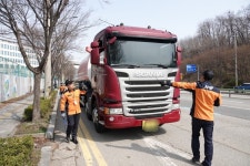 성남소방서, 대왕판교로 일대서 위험물 운송·운반 차량 불시 가두검사