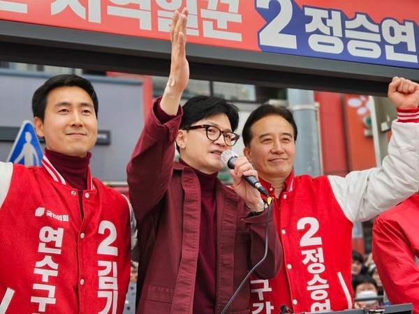 한동훈 후보, 국힘 당원 대상 자체 여론조사에서 과반 지지, 김종인 윤석열 배신하지 않을 것, 나경원 당권과 대권 노리는 한동훈, 이재명 길이다
