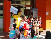 송죽초, 가정의 달 맞아 사랑의 등교맞이 행사 성료