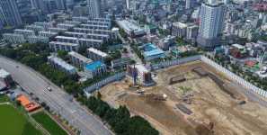 지은 지 30년 넘었는데 기약 없는 재건축