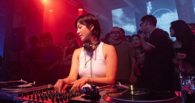 전시·디제잉에 홀딱 조용한 미술관 들썩