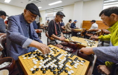 갈고닦은 바둑 실력 발휘