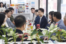 청년 그린 편의점 경기북부 1호점 고양시에 개점