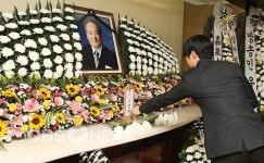 [OBS포토] 故조경환, '하늘에서 편히쉬십시오'