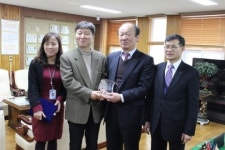 [경기도] 연천군, 연천교육지원청 청소년수련관에 감사패 수여