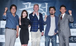 [OBS포토] 곽도원- 천우희- 황정민, 힘차게 곡성 화이팅!