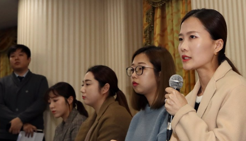 한국 사회, 갑질과 부정부패 진 k기간 협조와 노력 필요