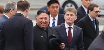 김정은, 러시아 도착…푸틴과 첫 정상회담