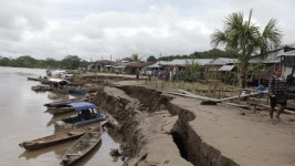 페루 아마존 규모 8.0 강진…30여 명 사상