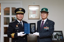 경찰청장, 6·25 참전 경찰유공자에 명패 달기 사업 진행