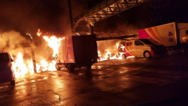 고양시 우체국 주차장 화재…차량 43대 소거