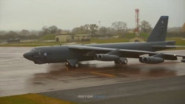 美 B-52 2대, 연락사무소 폭파 다음날 동해 전개