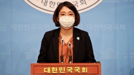 용혜인 