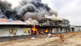 안성 농협 양곡유통센터 창고 화재…1명 부상