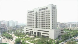 동거남에 복수 위해 8살 딸 살해 엄마 징역 25년