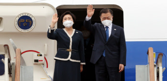 문 대통령, G7 정상회의 참석 위해 출국…유럽 3개국 순방