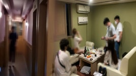 모텔 한 층 통째로 빌려 유흥업소 영업…성매매 혐의도