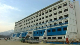 VOA 북, 현대아산 운영하던 금강산 해금강호텔 해체 중