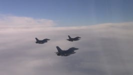 러 전폭기 2대 동해 상공 비행…F-16 전투기 출동