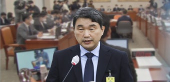 돌아온 이주호…'이해충돌 의혹' 질타