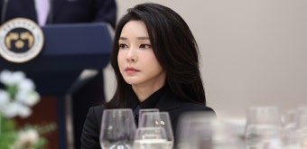 김건희 여사, 대통령실 행정관 30여 명과 오찬