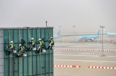 개항 22주년 인천공항, 봄 맞이 대청소