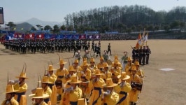 [단독] 교내 교육, 급여 반영…역량강화비 인상도 추진