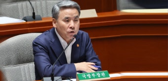 이종섭 국방장관 사의 표명…탄핵에 자진 사퇴 맞불?