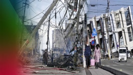 일, 강진으로 30명 사망…3만2천명 피난