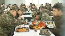 예산만 잘 써도…짬밥 퇴출시킨 뷔페식