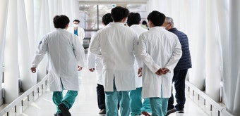 전공의 집단사직 닷새째…주말, 사태 해결 기로