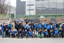 [포토뉴스] 도드람, 봄맞이 줍깅 활동