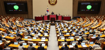 국회 필리버스터 종료…엿새 만에 '방송4법' 처리