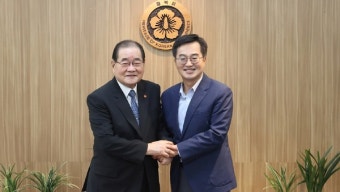 김동연, 이종찬 만나 