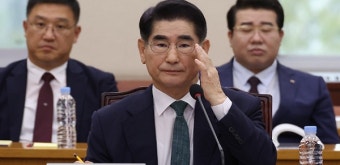 김용현씨, 외환 의혹 추가 구속…특검은 수사 확대 예고