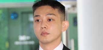 유아인, 마약 상습 투약 혐의 재판…구속 2개월 연장 판결