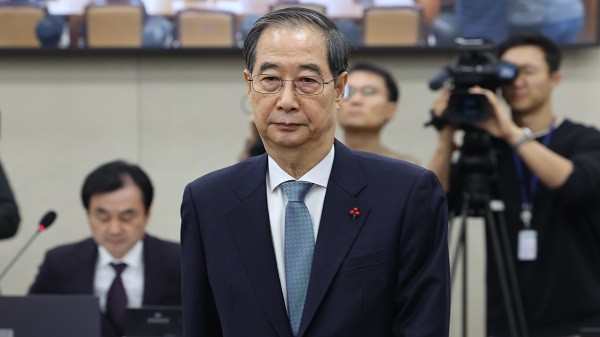 내용을 바탕으로 뉴스 기사 제목을 만들어보겠습니다.

경찰, 최상목 전 경제부총리와 국무회의 참석자들 소환 조사…CCTV 영상과 진술 불일치 확인