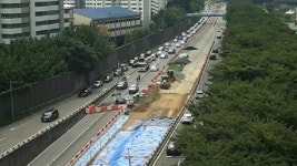 서부간선도로서 음주운전 차량 전복…교통 정체