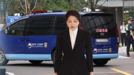김건희, 구속기소 후 첫 소환…그림 청탁 추궁