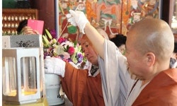 평화의 불 영월 보덕사에 첫 분등(分燈)
