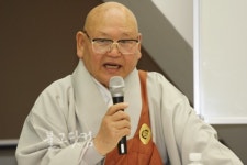 월탄스님 법계위원장 사퇴…원로의장 도전